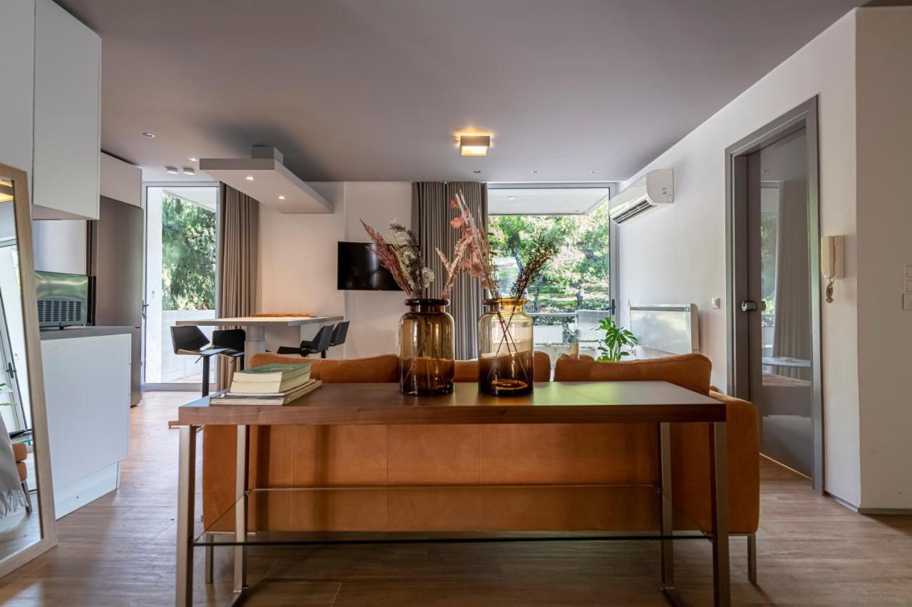 Phaedrus Living: Luxury Flat Vouliagmeni Atenas Exterior foto