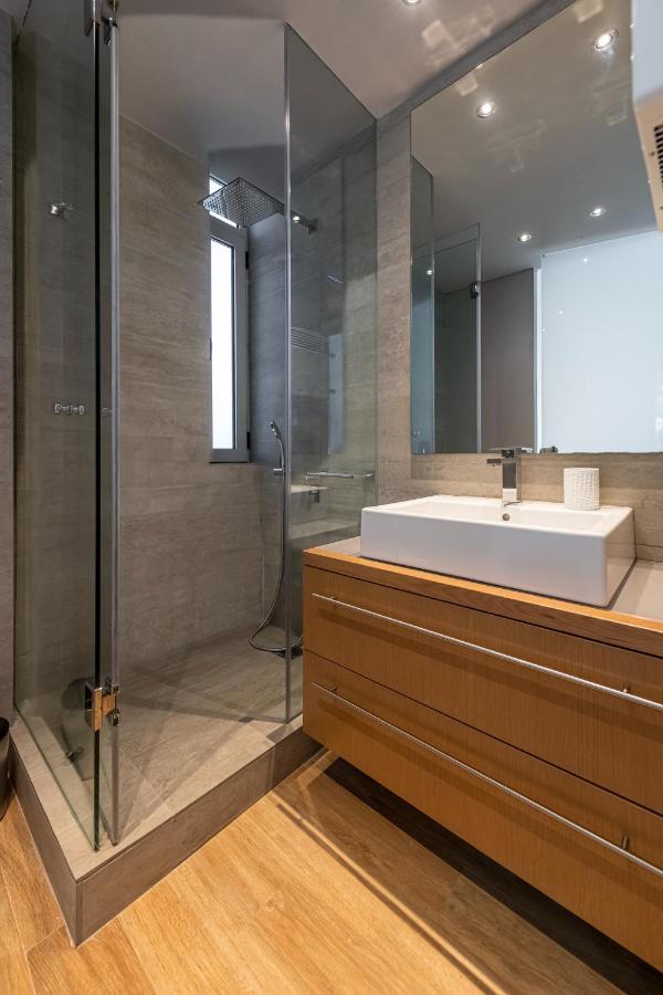 Phaedrus Living: Luxury Flat Vouliagmeni Atenas Exterior foto